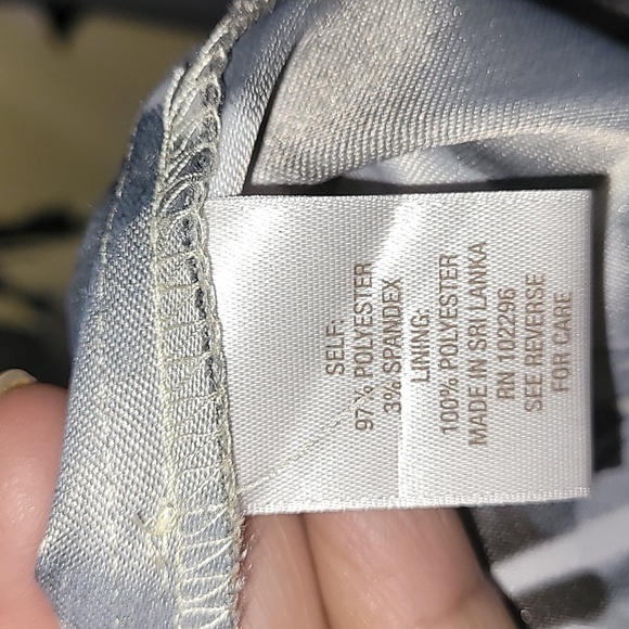 Floral Sleeveless Dress - Yellow and Black - Picture 5 of 7